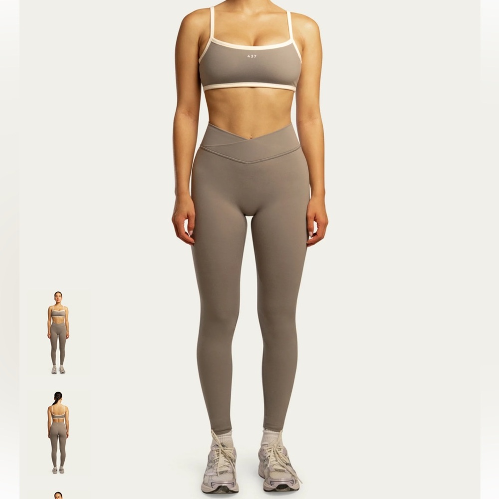 437 Leggings